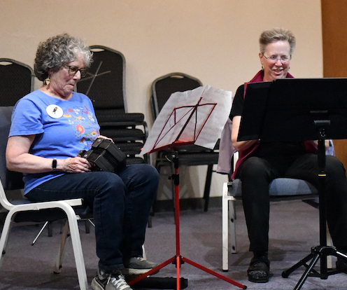 Mary Roth and Carol Wadlinger